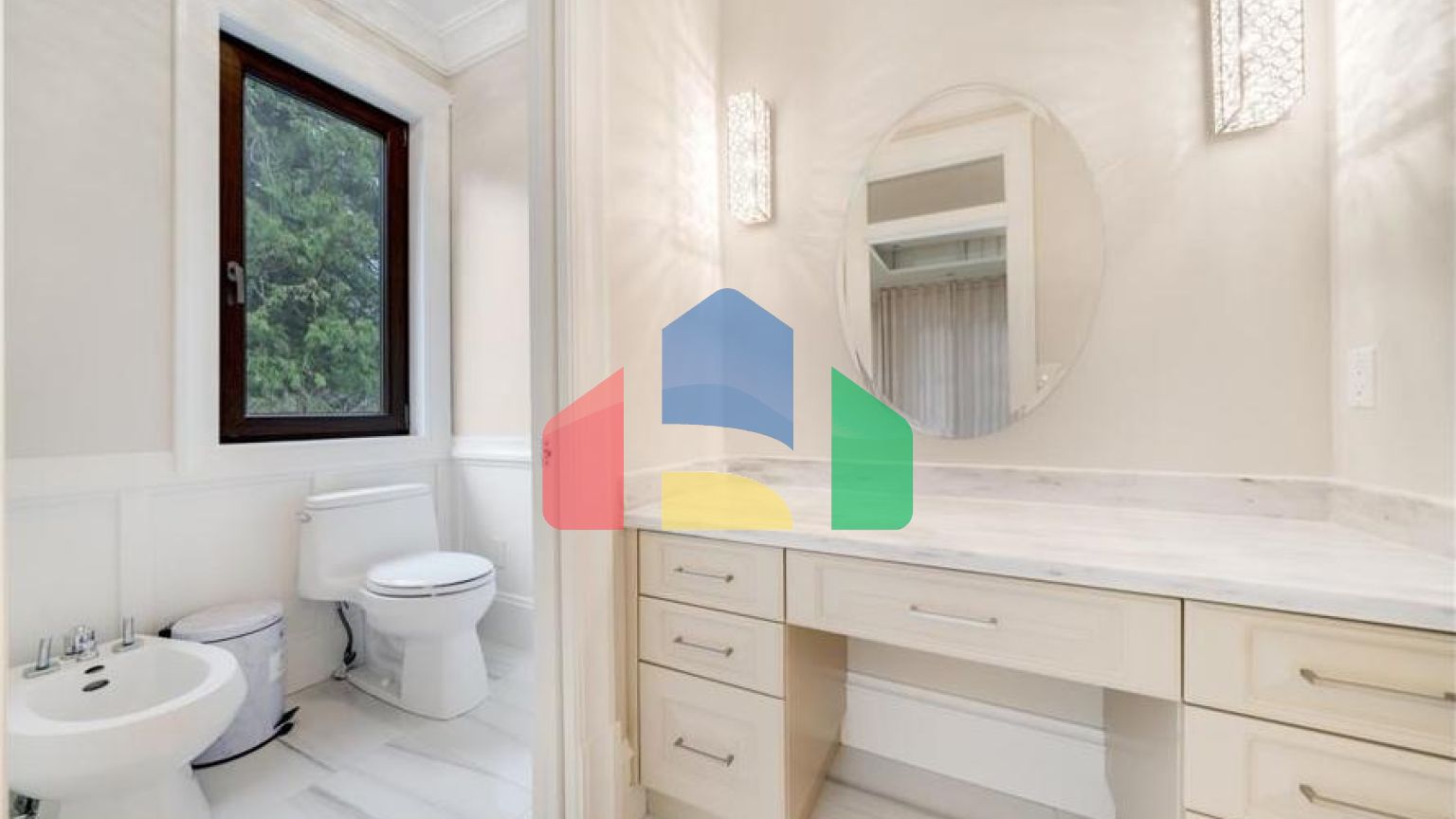 Residential - Single Family Home - Surrey, Canada - Canada