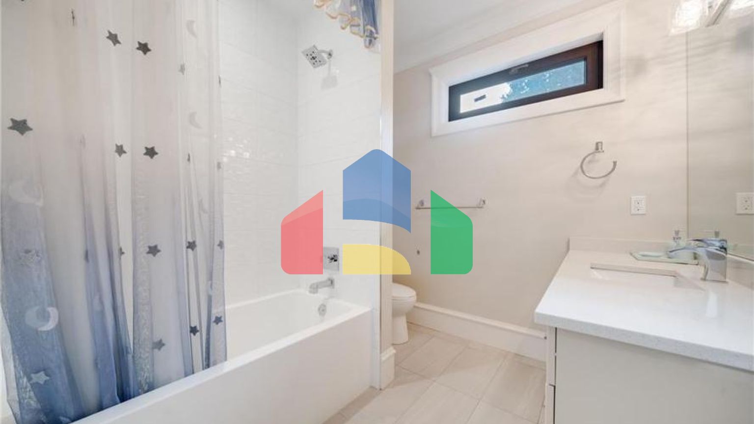 Residential - Single Family Home - Surrey, Canada - Canada