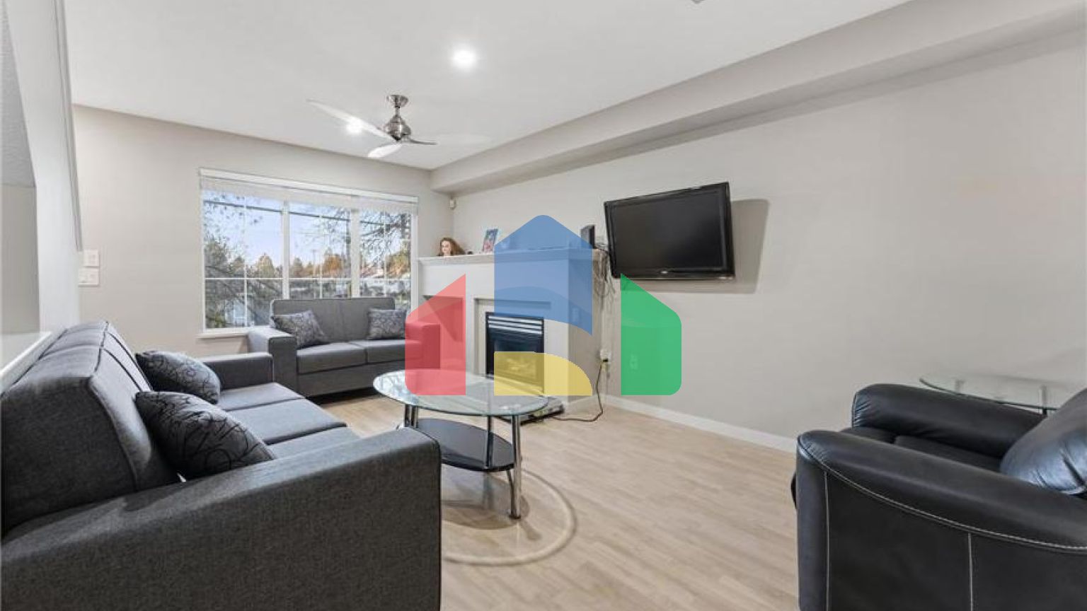 Residential - Townhouse - Surrey, Canada - Canada