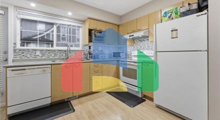 Residential - Townhouse - Surrey, Canada - Canada