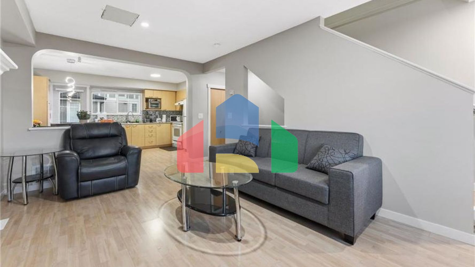 Residential - Townhouse - Surrey, Canada - Canada