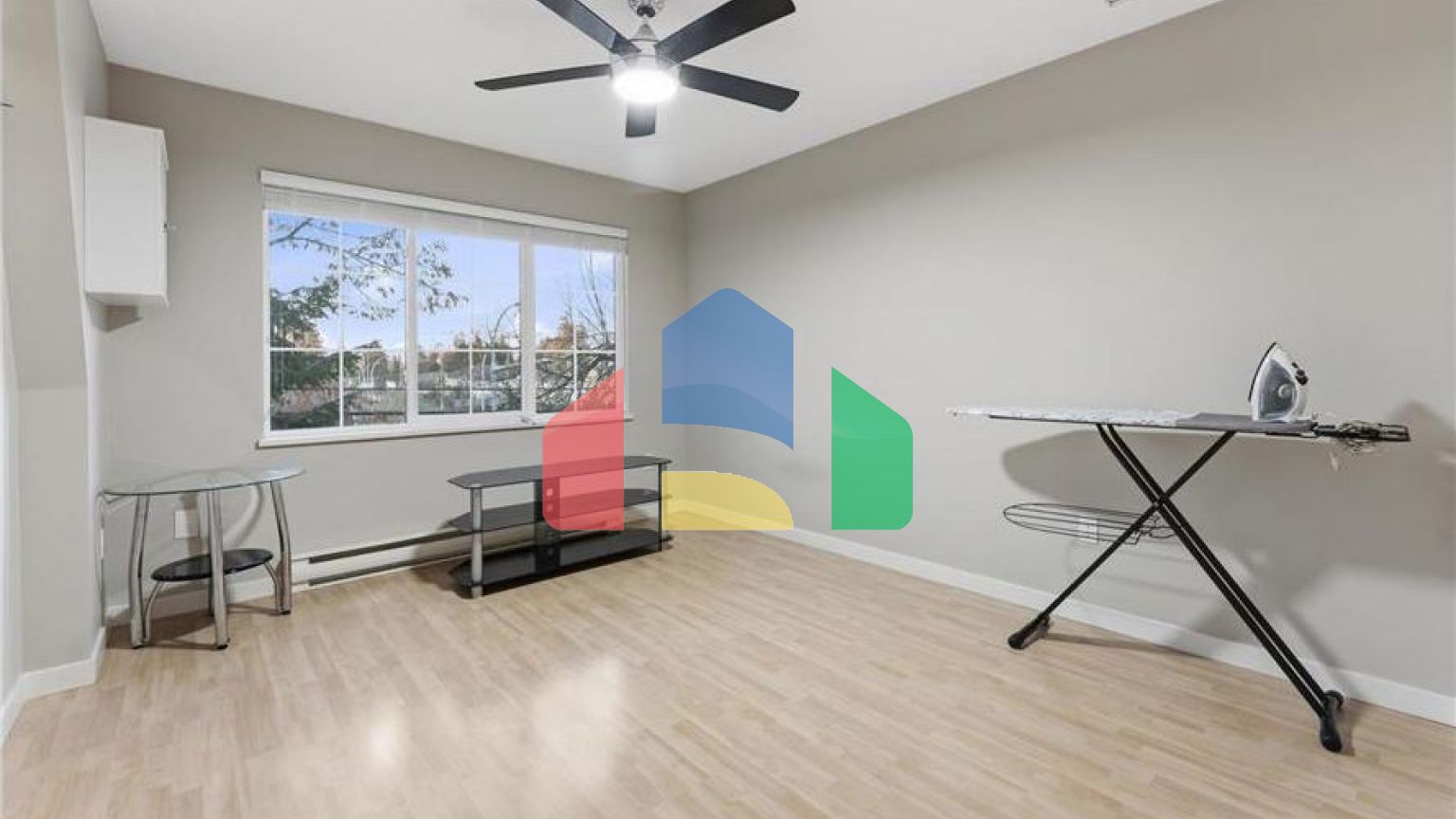 Residential - Townhouse - Surrey, Canada - Canada