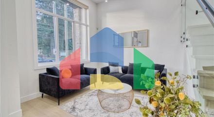 Residential - Single Family Home - Surrey, Canada - Canada