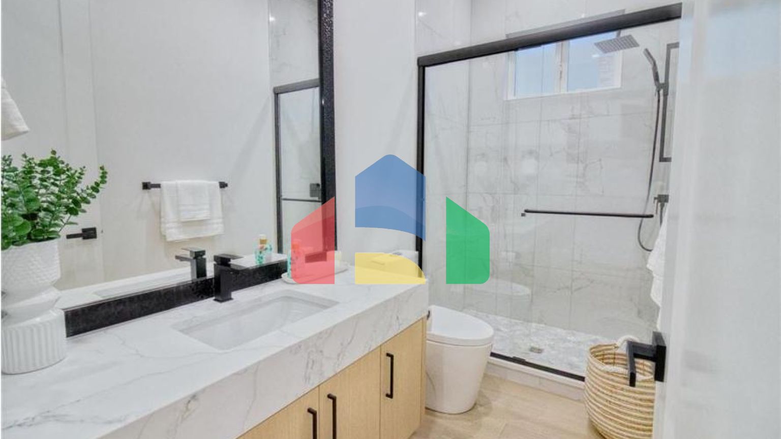 Residential - Single Family Home - Surrey, Canada - Canada