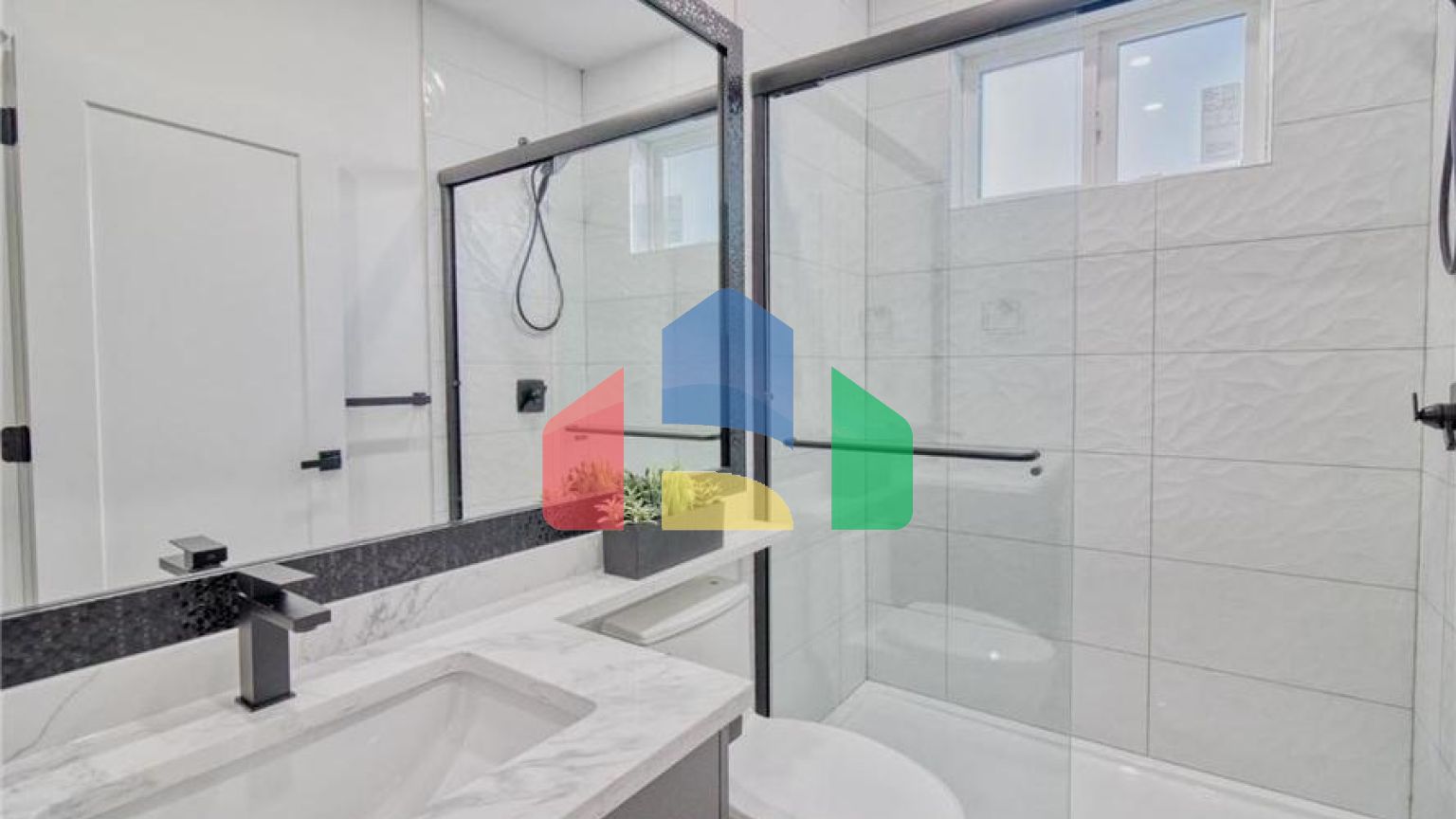 Residential - Single Family Home - Surrey, Canada - Canada