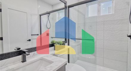 Residential - Single Family Home - Surrey, Canada - Canada