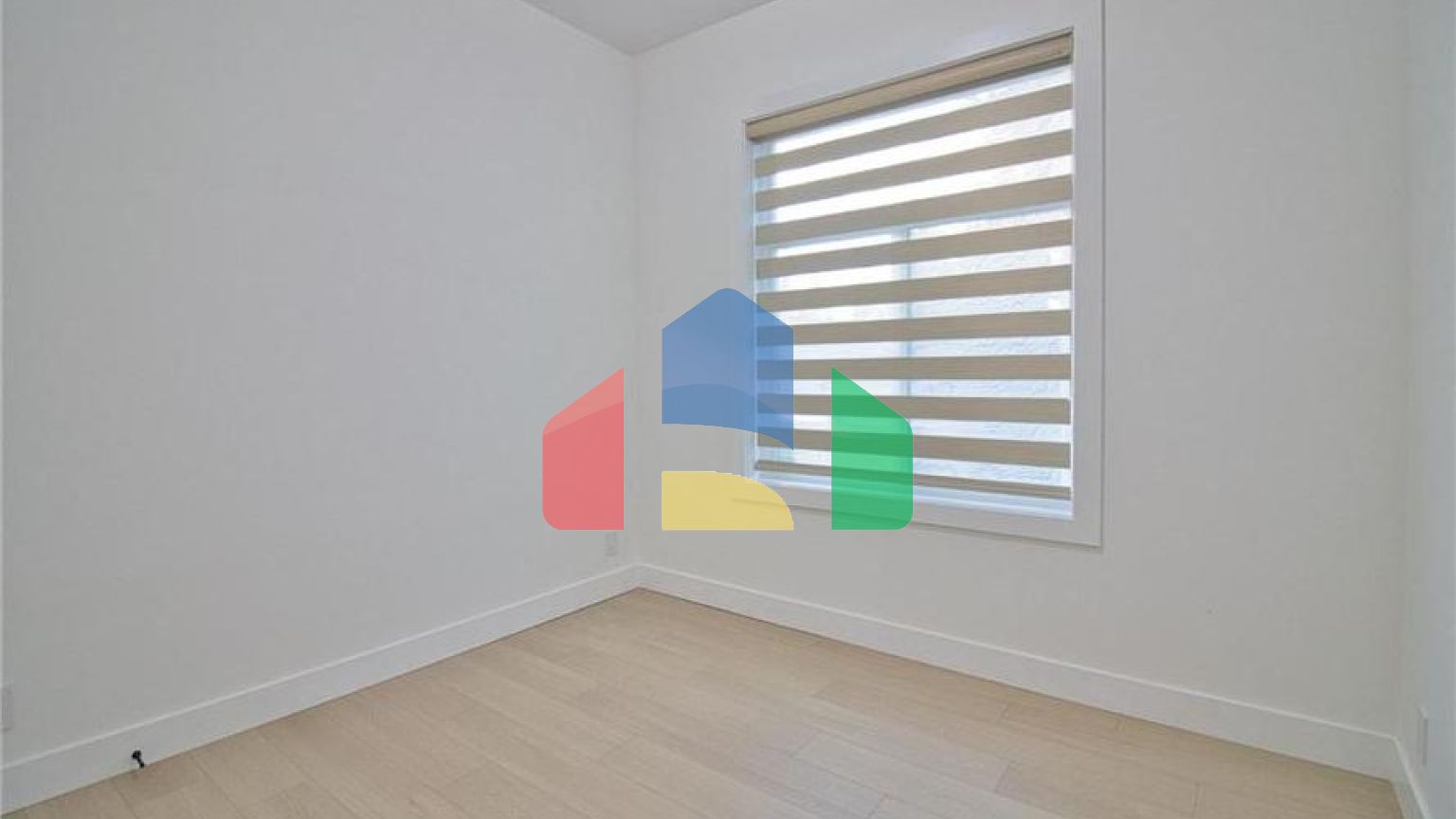 Residential - Single Family Home - Surrey, Canada - Canada