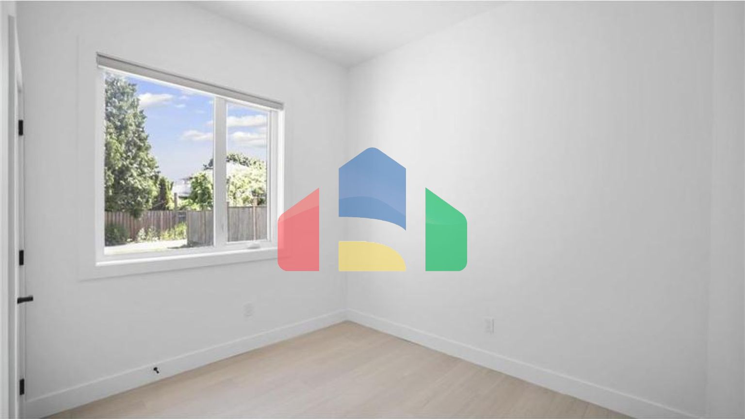 Residential - Single Family Home - Surrey, Canada - Canada