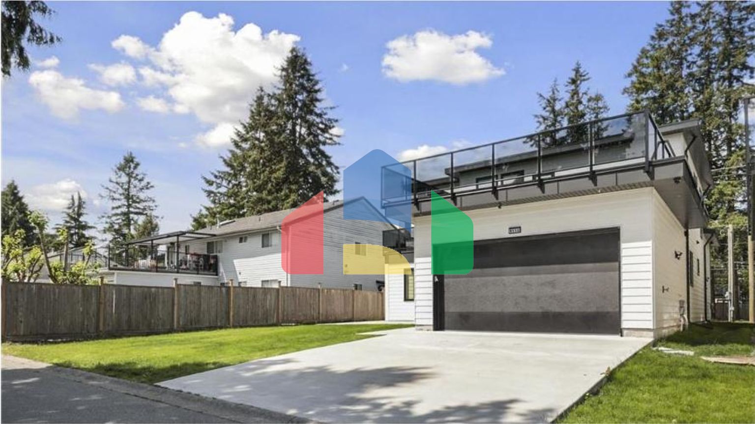 Residential - Single Family Home - Surrey, Canada - Canada