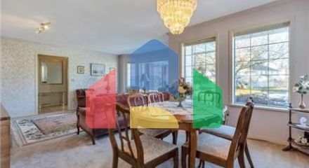 Residential - Single Family Home - Surrey, Canada - Canada