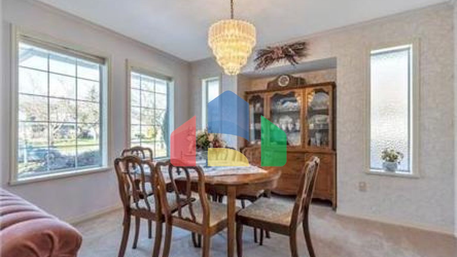 Residential - Single Family Home - Surrey, Canada - Canada