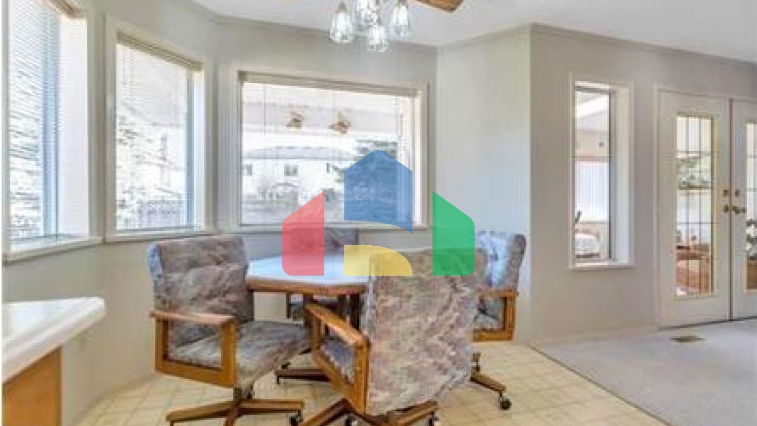 Residential - Single Family Home - Surrey, Canada - Canada