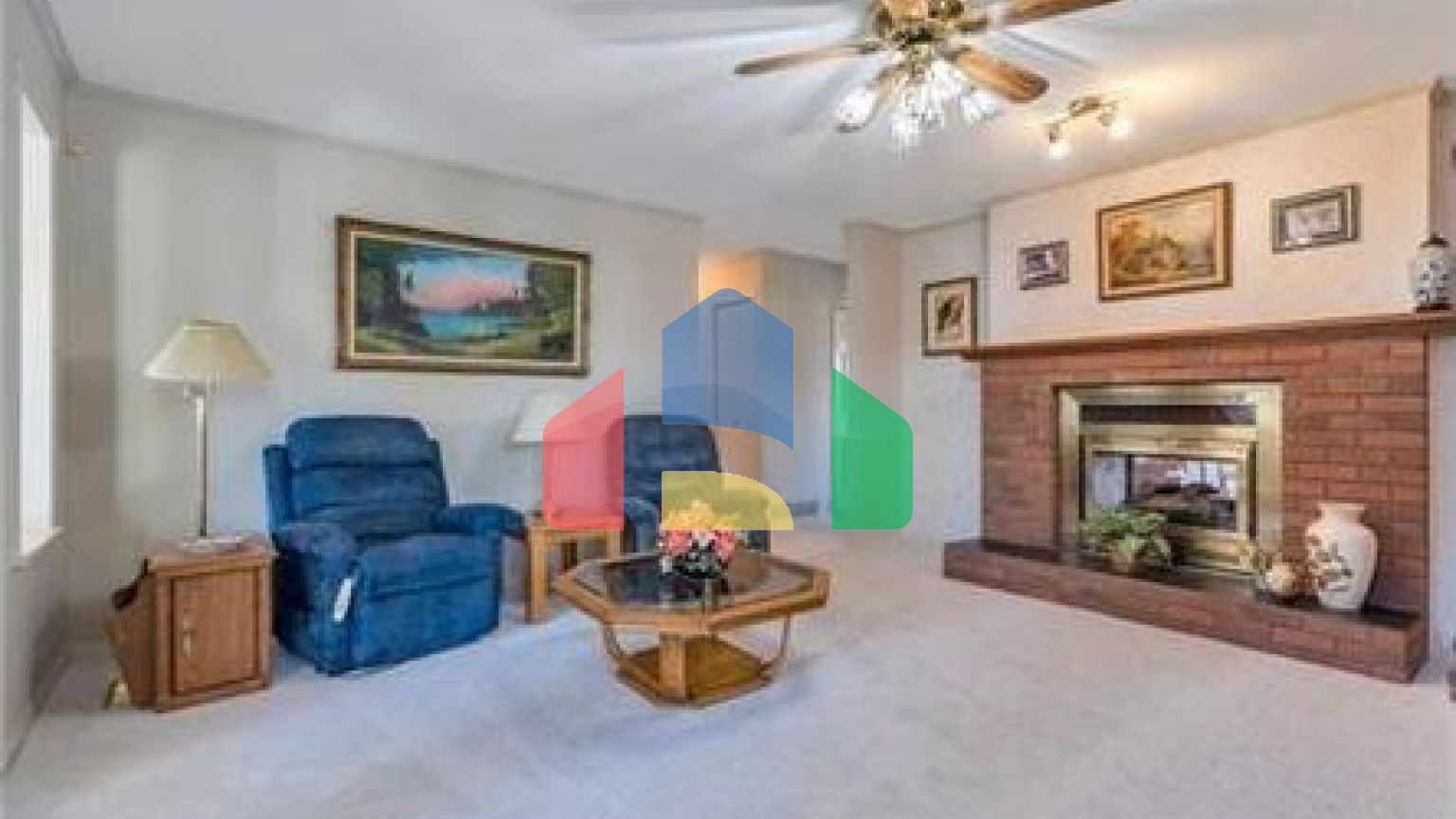 Residential - Single Family Home - Surrey, Canada - Canada