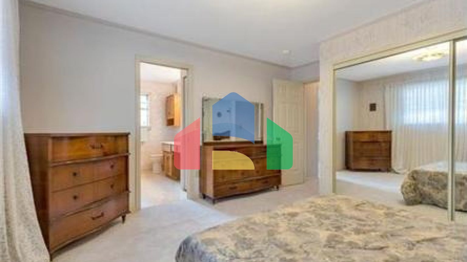 Residential - Single Family Home - Surrey, Canada - Canada