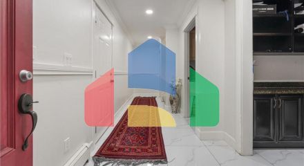 Residential - Single Family Home - Surrey, Canada - Canada