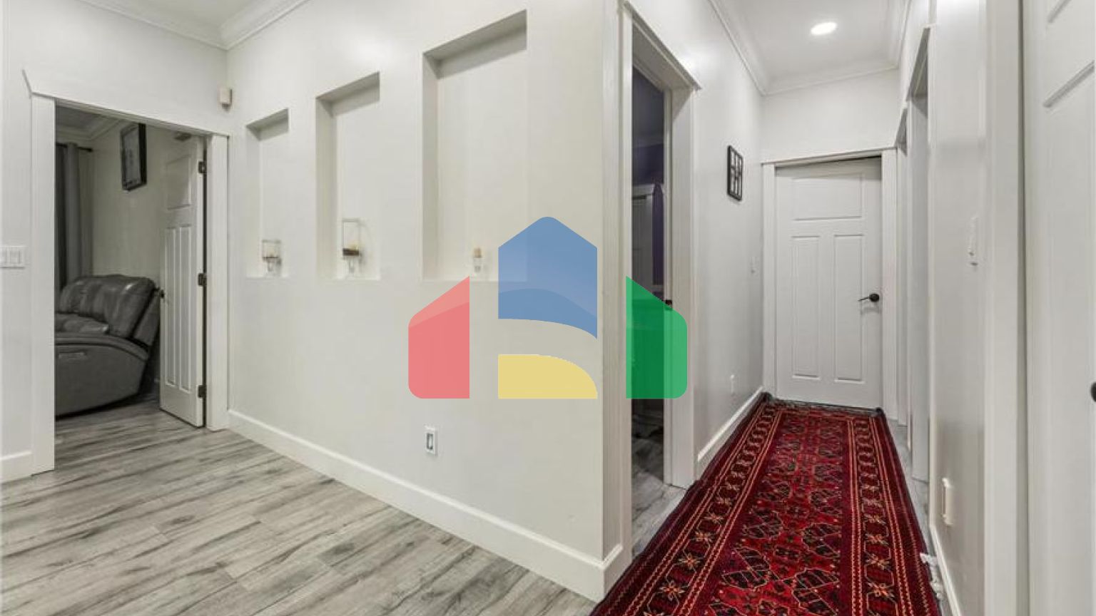 Residential - Single Family Home - Surrey, Canada - Canada