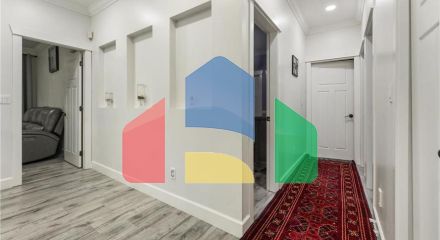 Residential - Single Family Home - Surrey, Canada - Canada