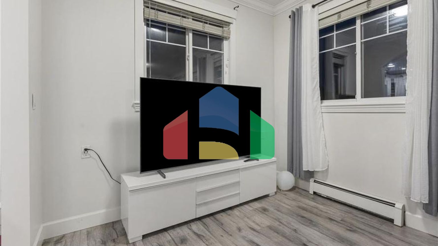 Residential - Single Family Home - Surrey, Canada - Canada