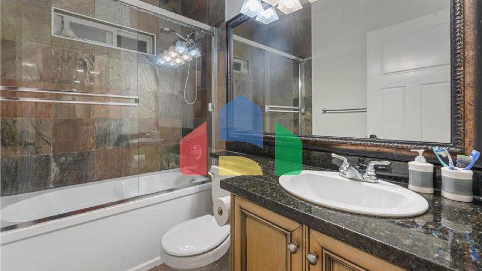 Residential - Single Family Home - Surrey, Canada - Canada