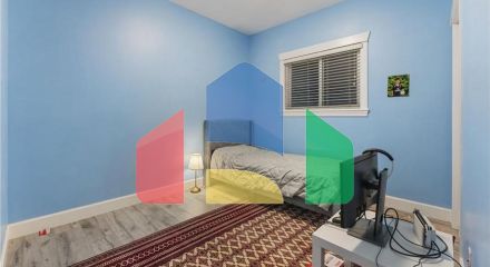 Residential - Single Family Home - Surrey, Canada - Canada