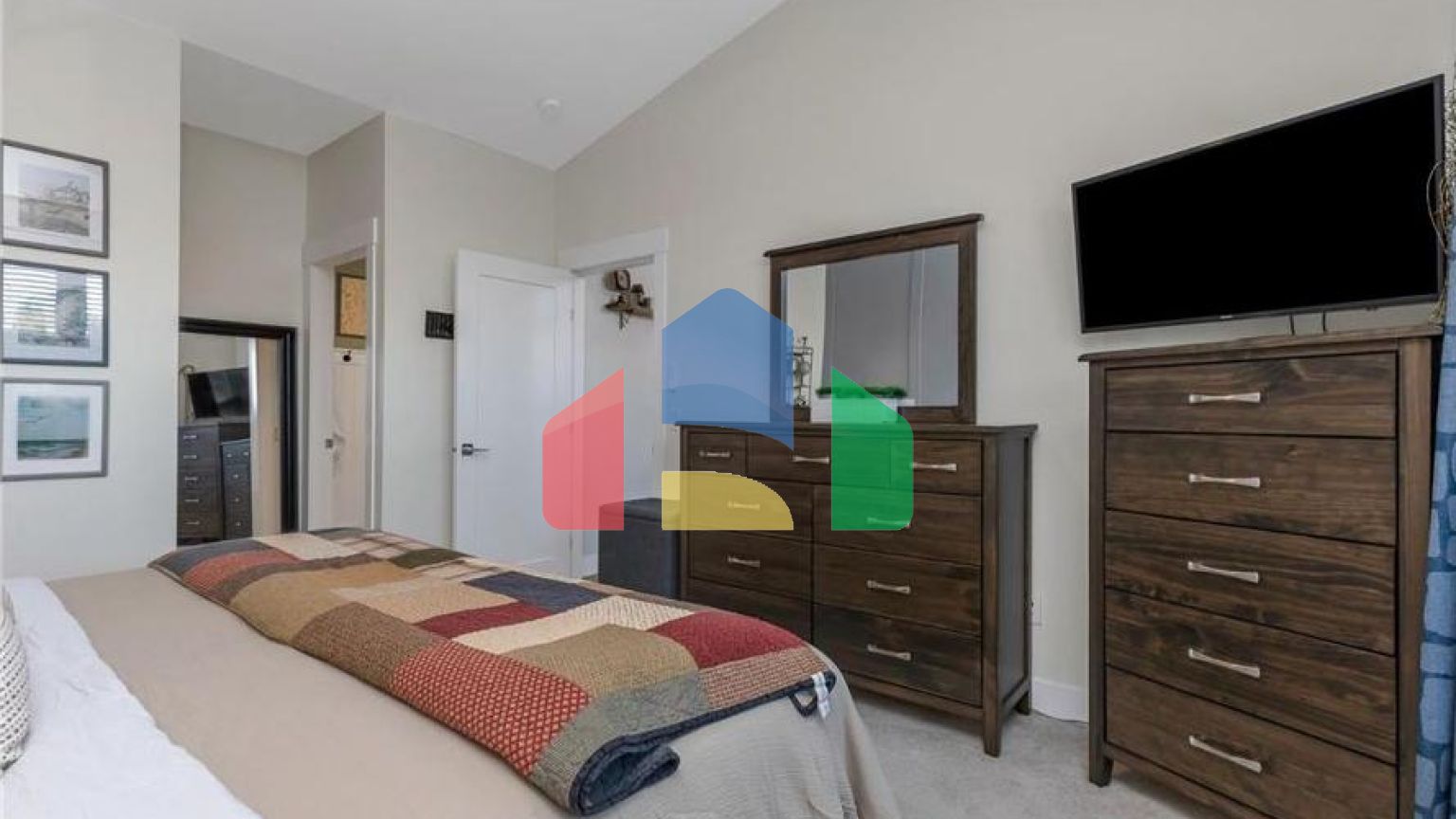 Residential - Townhouse - Surrey, Canada - Canada