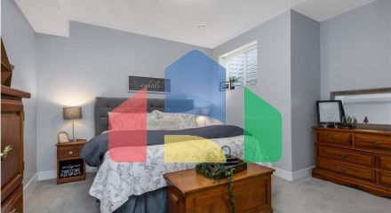 Residential - Townhouse - Surrey, Canada - Canada