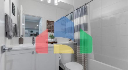 Residential - Townhouse - Surrey, Canada - Canada