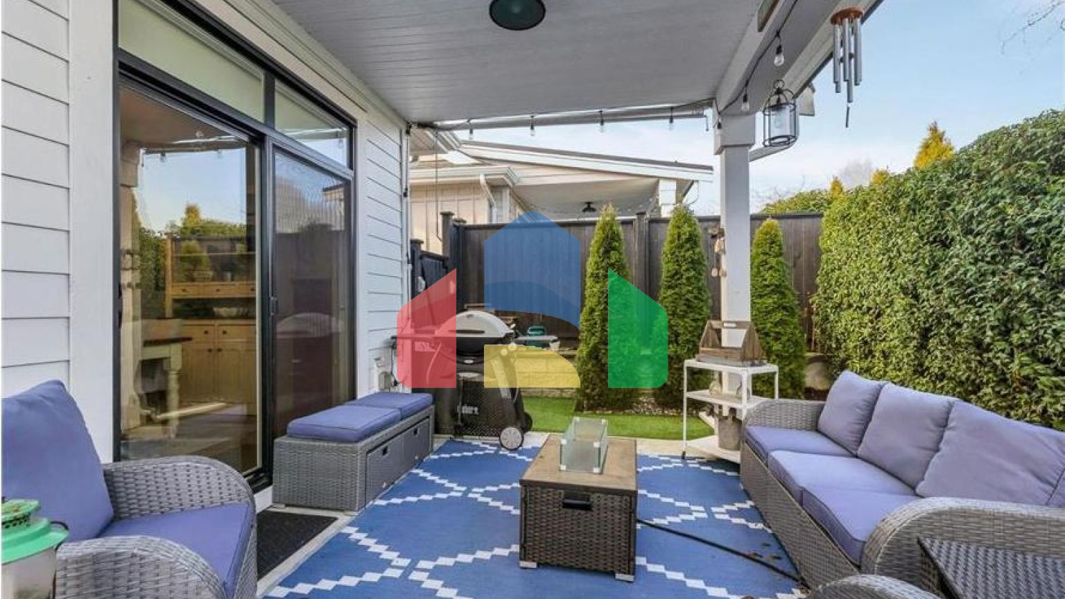 Residential - Townhouse - Surrey, Canada - Canada