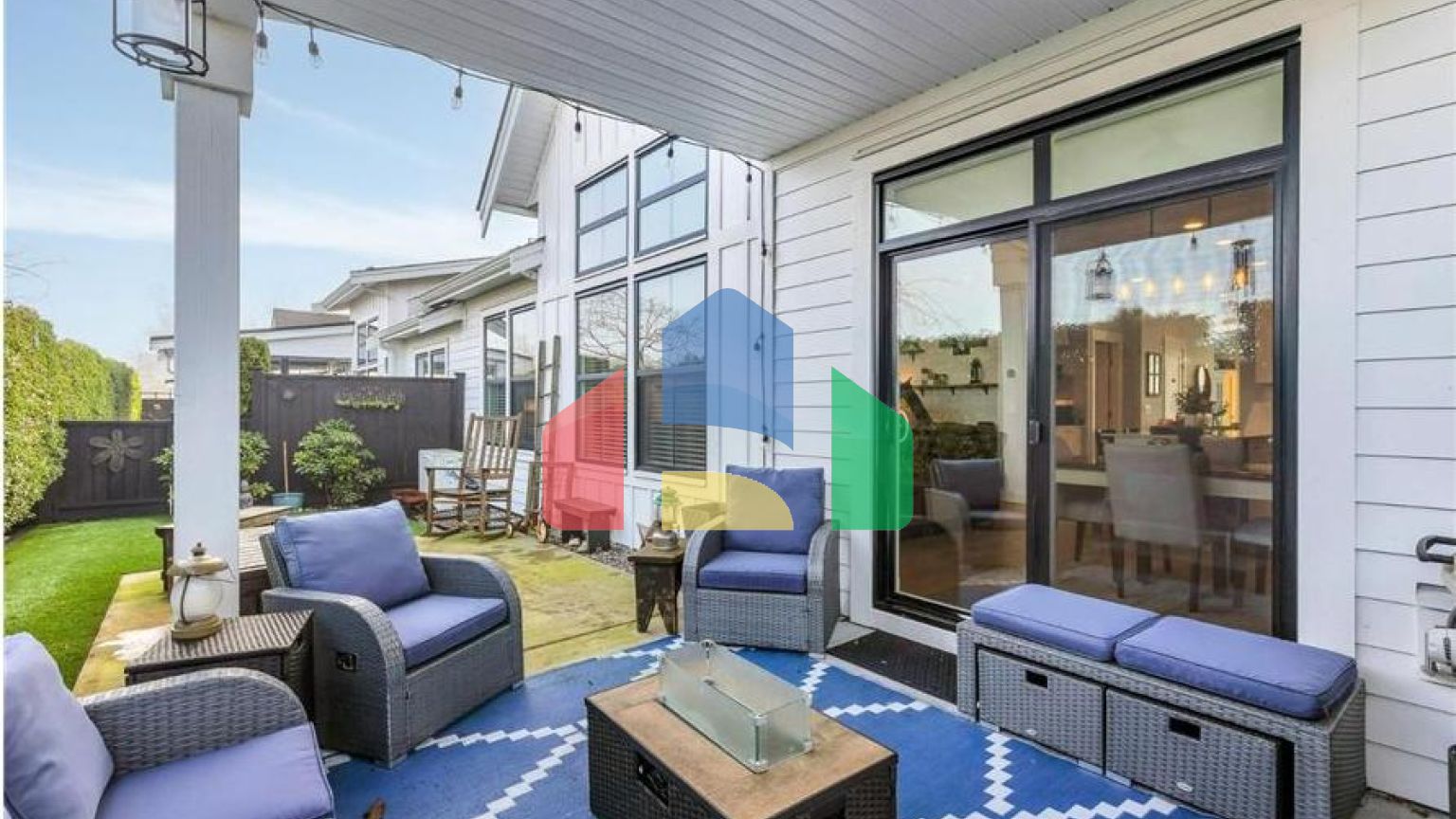 Residential - Townhouse - Surrey, Canada - Canada