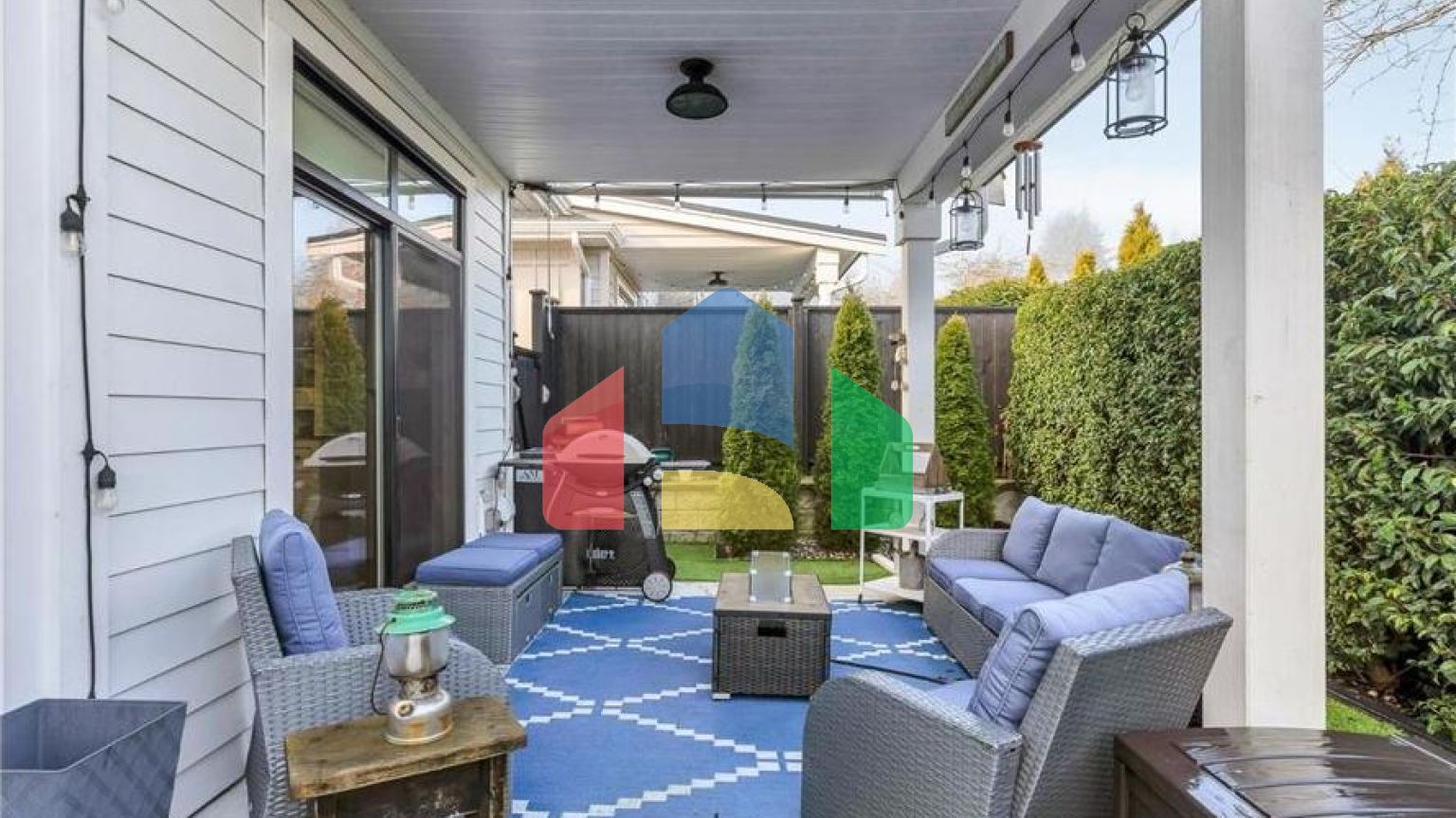 Residential - Townhouse - Surrey, Canada - Canada