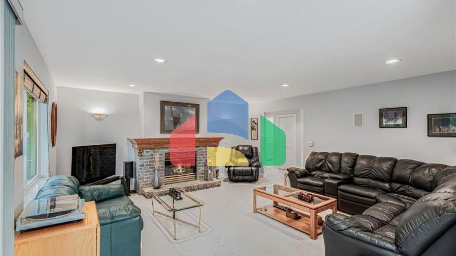 Residential - Single Family Home - Surrey, Canada - Canada