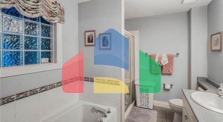 Residential - Single Family Home - Surrey, Canada - Canada