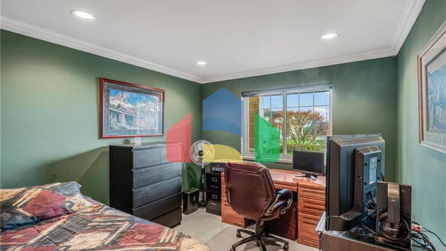 Residential - Single Family Home - Surrey, Canada - Canada