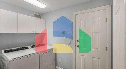 Residential - Single Family Home - Surrey, Canada - Canada