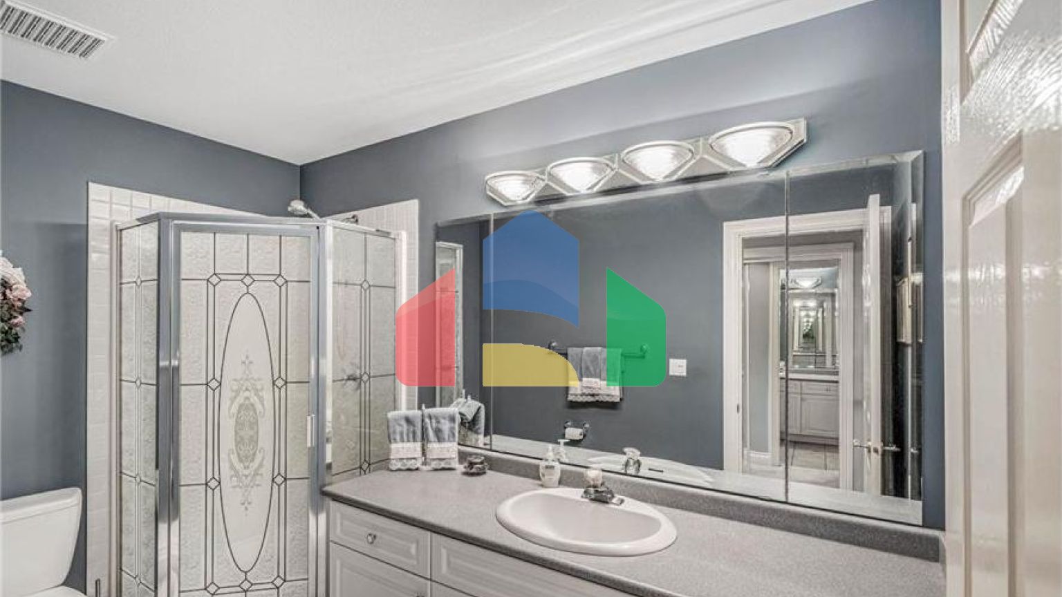 Residential - Single Family Home - Surrey, Canada - Canada