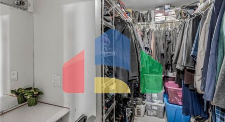 Residential - Single Family Home - Surrey, Canada - Canada