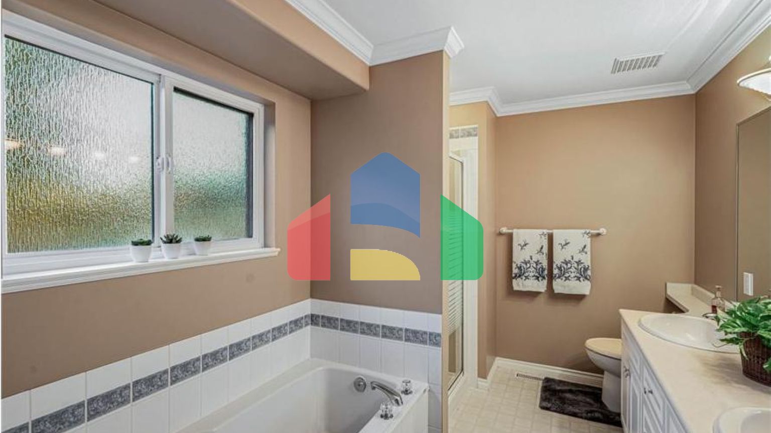 Residential - Single Family Home - Surrey, Canada - Canada