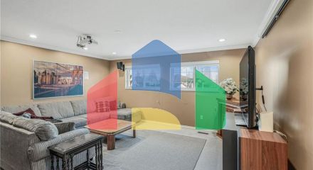 Residential - Single Family Home - Surrey, Canada - Canada