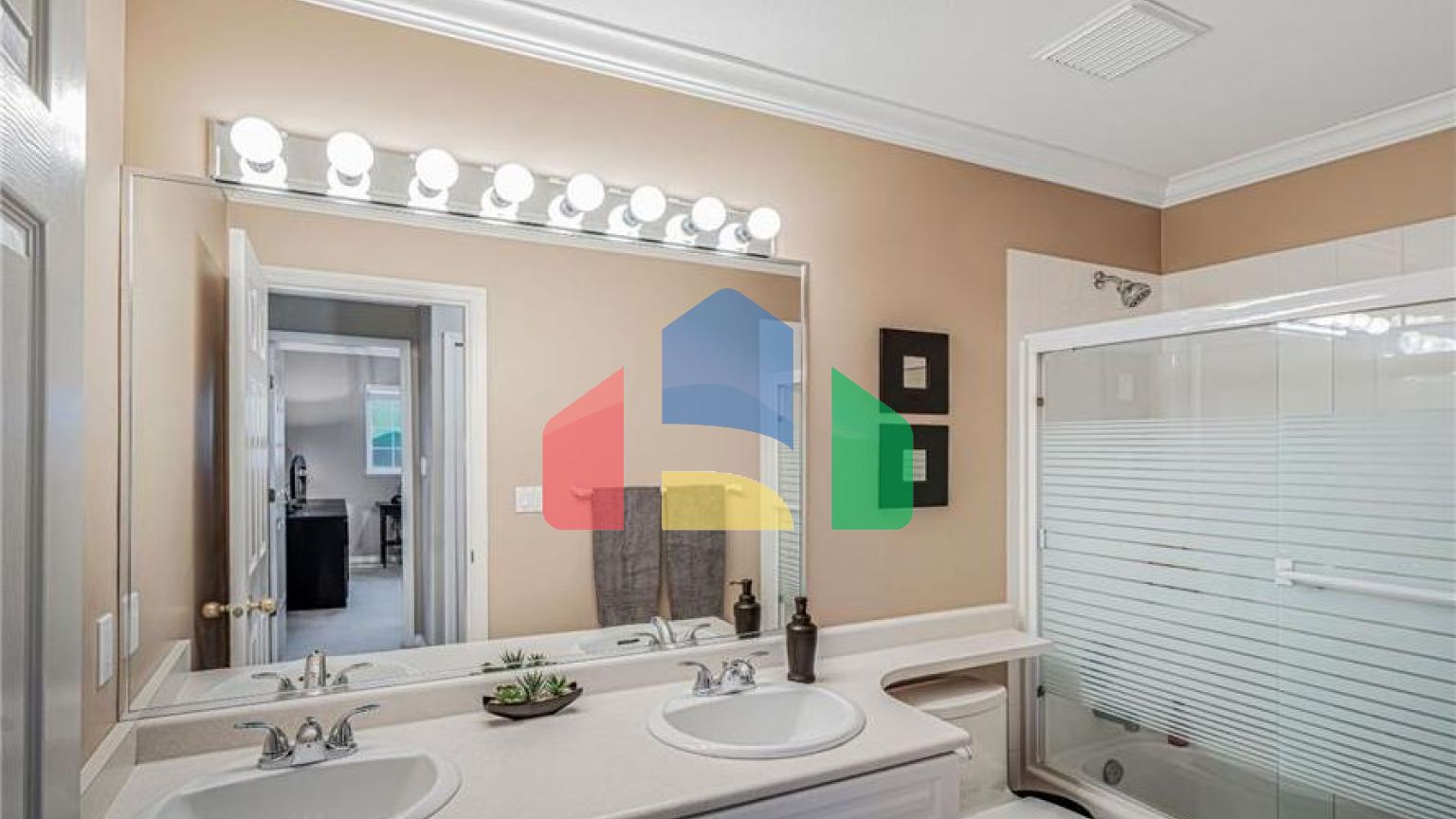 Residential - Single Family Home - Surrey, Canada - Canada