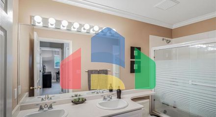 Residential - Single Family Home - Surrey, Canada - Canada