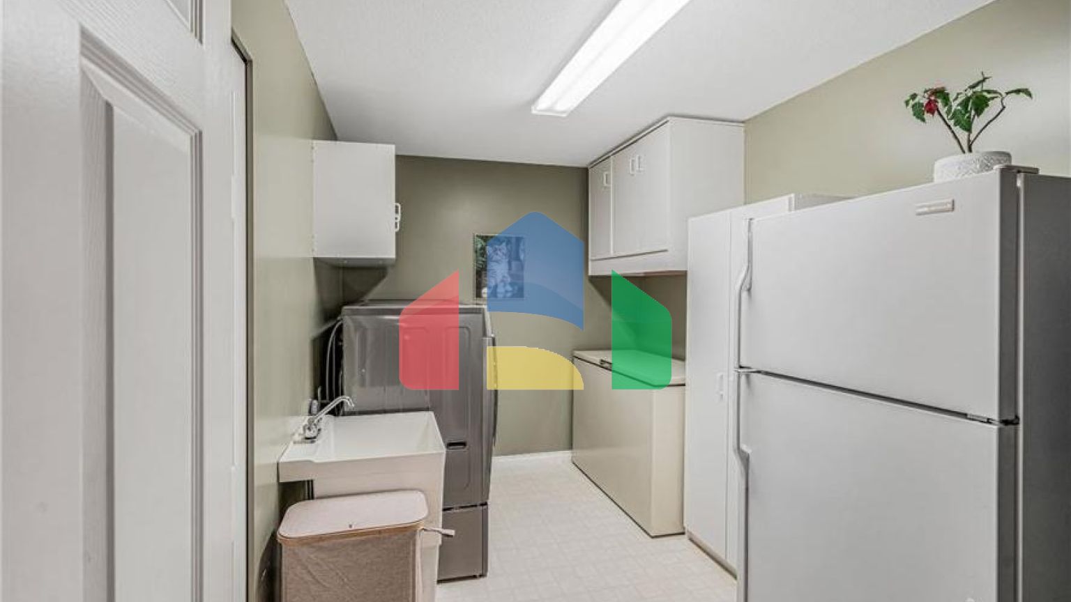 Residential - Single Family Home - Surrey, Canada - Canada