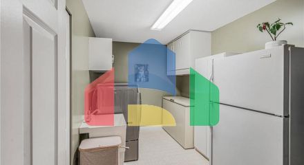 Residential - Single Family Home - Surrey, Canada - Canada