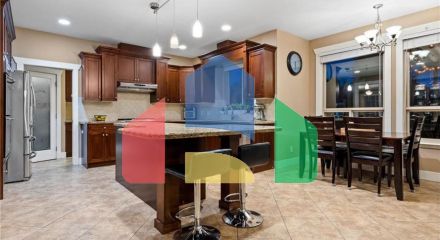 Residential - Single Family Home - Surrey, Canada - Canada