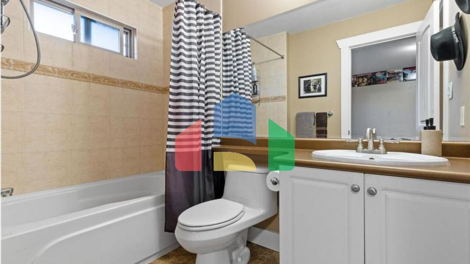 Residential - Single Family Home - Surrey, Canada - Canada