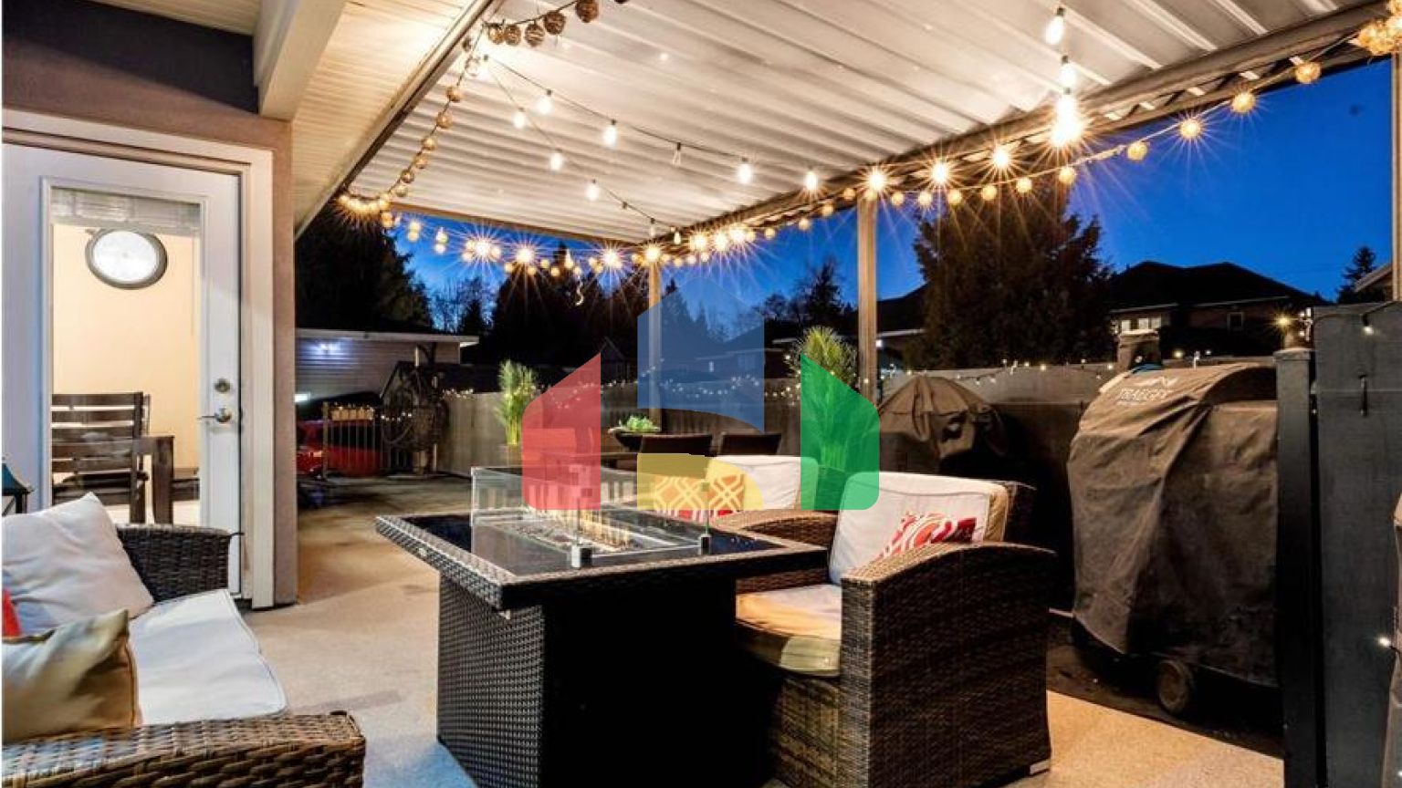 Residential - Single Family Home - Surrey, Canada - Canada