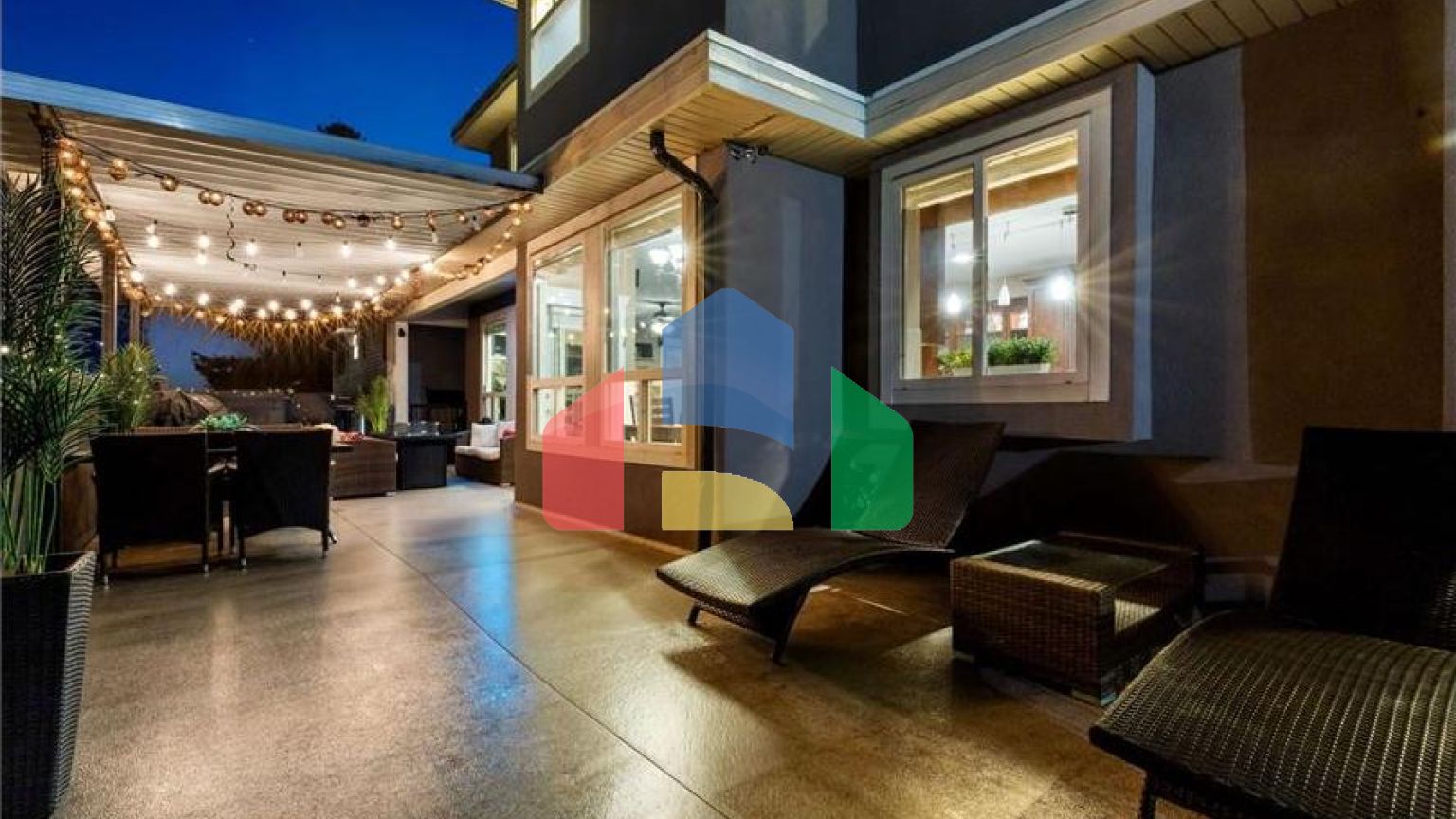 Residential - Single Family Home - Surrey, Canada - Canada