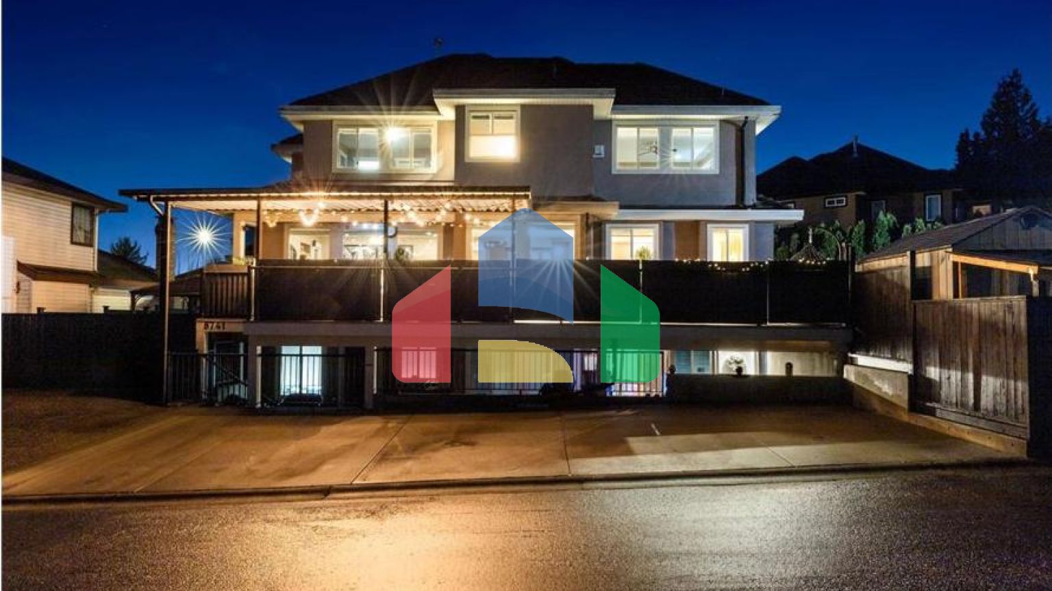 Residential - Single Family Home - Surrey, Canada - Canada