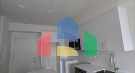 Residential - Single Family Home - Surrey, Canada - Canada