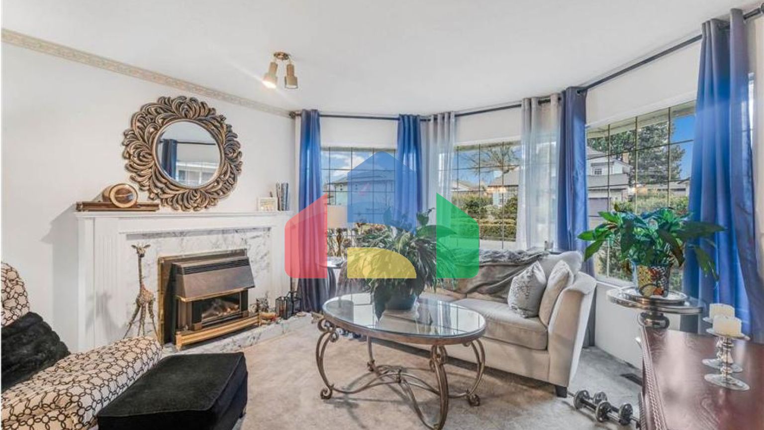 Residential - Single Family Home - Surrey, Canada - Canada