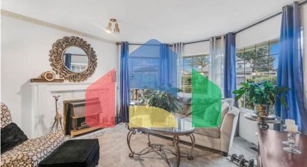 Residential - Single Family Home - Surrey, Canada - Canada